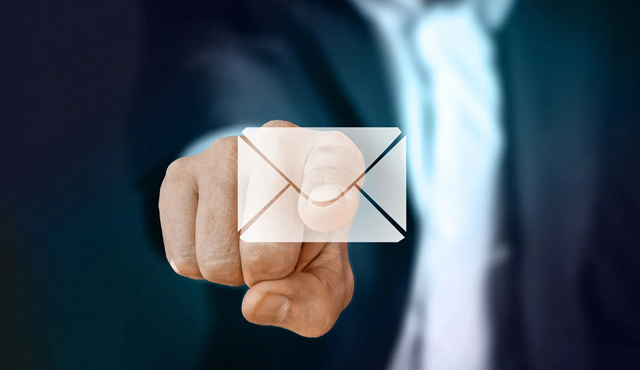 Metadati e-mail dipendenti: il Garante fa dietrofront e avvia una consultazione pubblica